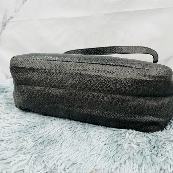 Thirty-One Jewell Townsfair Reversible Tote - City Charcoal Snakes - Picture 4 of 5